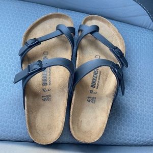Birkenstock sandals 91/2!!